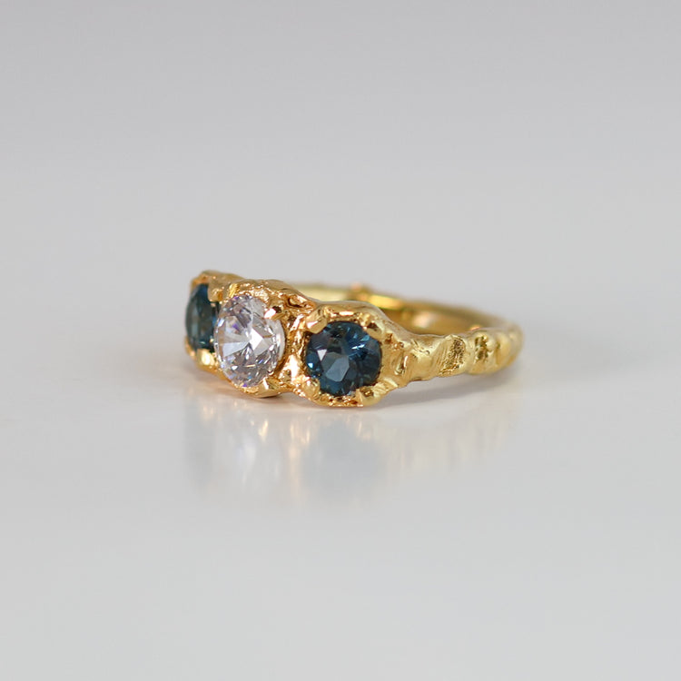 Anillo Colección Cera de Abeja Topacio-Zirconia 2